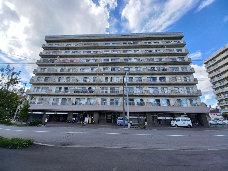Condo in 5 Jōdōri, Asahikawa – photo 4 of 7 – Asahikawa, Asahikawa, Hokkaido, Japan