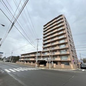 Condo in 6 Jodori, Asahikawa