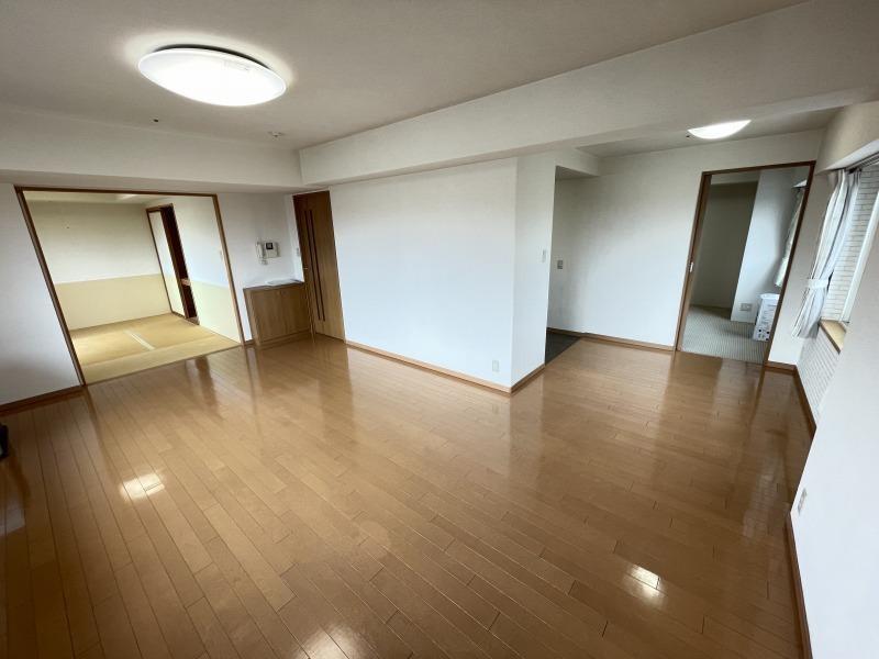 Condo in 6 Jodori, Asahikawa – photo 5 of 31 – Asahikawa, Asahikawa, Hokkaido, Japan
