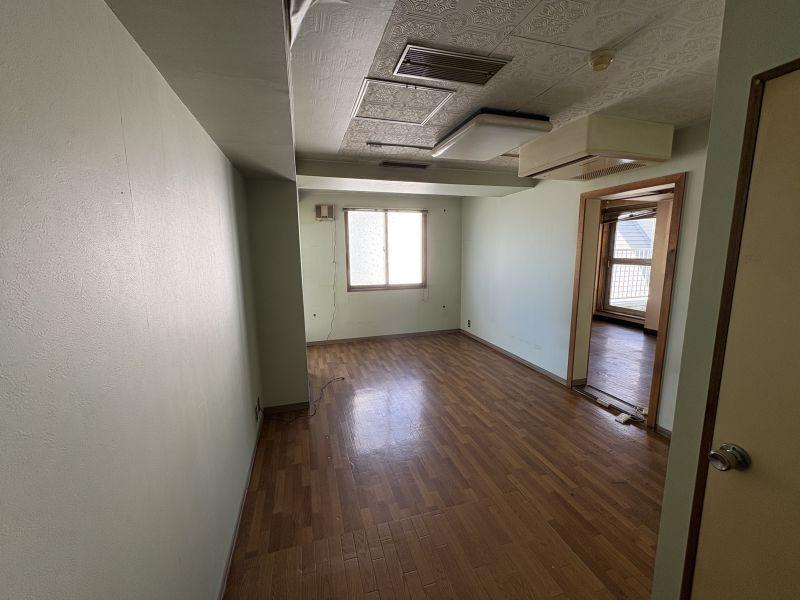 Condo in 7 Jōdōri, Asahikawa – photo 4 of 19 – Asahikawa, Asahikawa, Hokkaido, Japan