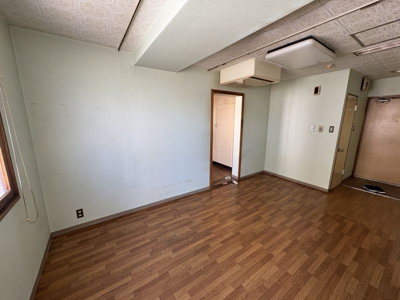 Condo in 7 Jōdōri, Asahikawa – photo 6 of 19 – Asahikawa, Asahikawa, Hokkaido, Japan