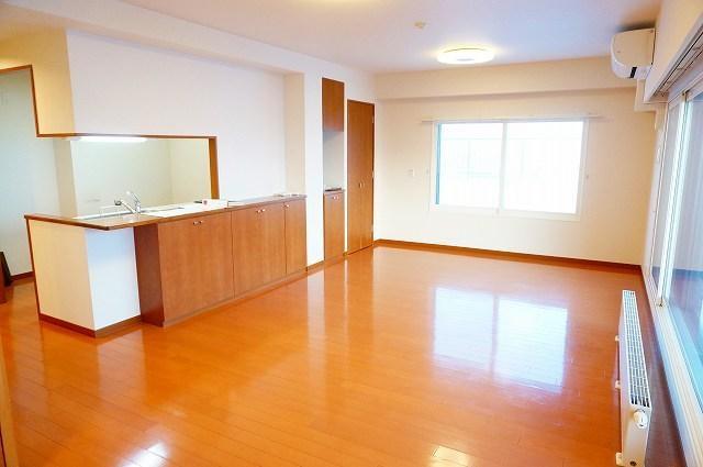 Condo in 7 Jodori, Asahikawa – photo 4 of 20 – Asahikawa, Asahikawa, Hokkaido, Japan
