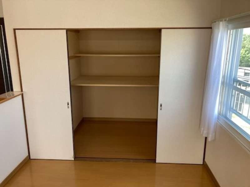 Condo in 7 Jōdōri, Asahikawa – photo 12 of 30 – Asahikawa, Asahikawa, Hokkaido, Japan