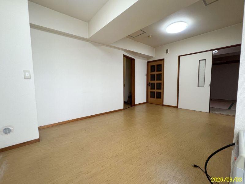Condo in 7 Jōdōri, Asahikawa – photo 5 of 23 – Asahikawa, Asahikawa, Hokkaido, Japan