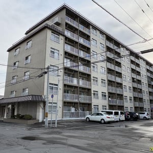 Condo in 9 Jōdōri, Asahikawa
