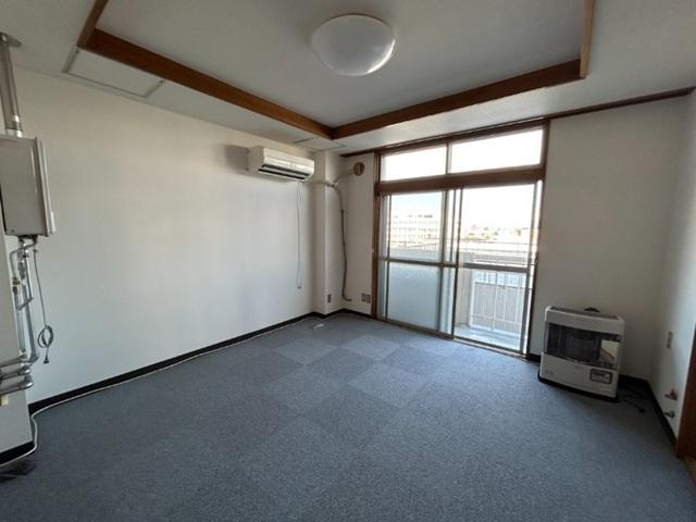 Condo in 9 Jōdōri, Asahikawa – photo 3 of 22 – Asahikawa, Asahikawa, Hokkaido, Japan