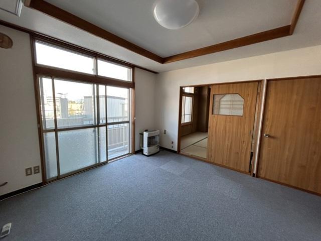 Condo in 9 Jōdōri, Asahikawa – photo 4 of 22 – Asahikawa, Asahikawa, Hokkaido, Japan