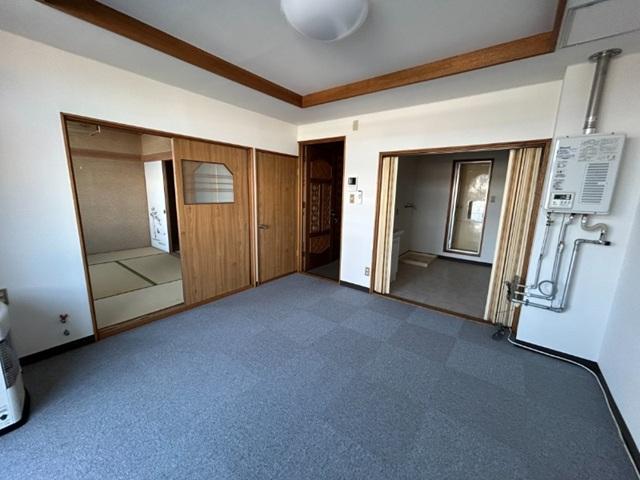 Condo in 9 Jōdōri, Asahikawa – photo 5 of 22 – Asahikawa, Asahikawa, Hokkaido, Japan