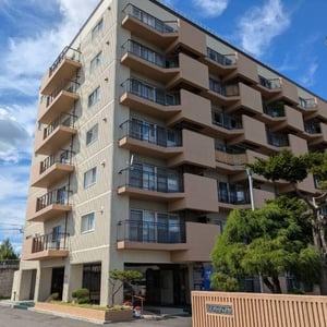 Condo in 9 Jōdōri, Asahikawa