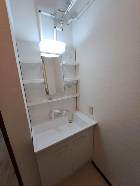Condo in Miyashitadōri, Asahikawa – photo 18 of 24 – Asahikawa, Asahikawa, Hokkaido, Japan