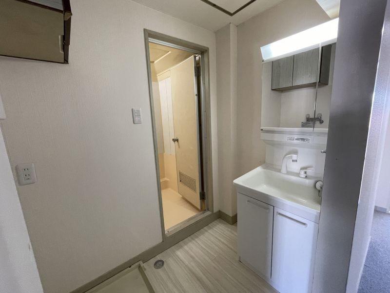 Condo in Miyashitadōri, Asahikawa – photo 11 of 25 – Asahikawa, Asahikawa, Hokkaido, Japan