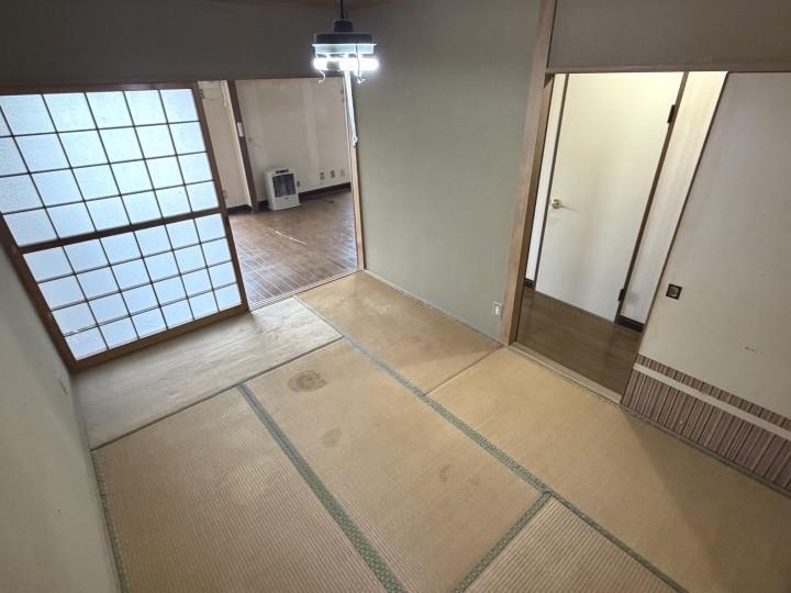 Condo in Miyashitadori, Asahikawa – photo 6 of 18 – Asahikawa, Asahikawa, Hokkaido, Japan