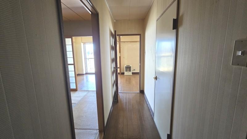 Condo in Miyashitadori, Asahikawa – photo 12 of 18 – Asahikawa, Asahikawa, Hokkaido, Japan