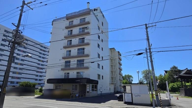 Condo in Miyashitadori, Asahikawa – photo 17 of 18 – Asahikawa, Asahikawa, Hokkaido, Japan