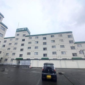 Condo in Miyashitadōri, Asahikawa