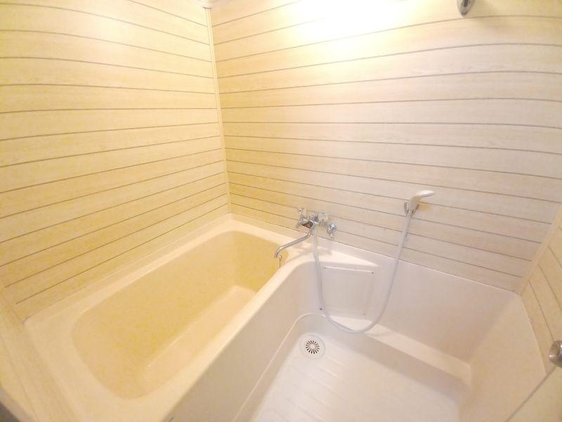 Condo in Miyashitadōri, Asahikawa – photo 9 of 14 – Asahikawa, Asahikawa, Hokkaido, Japan