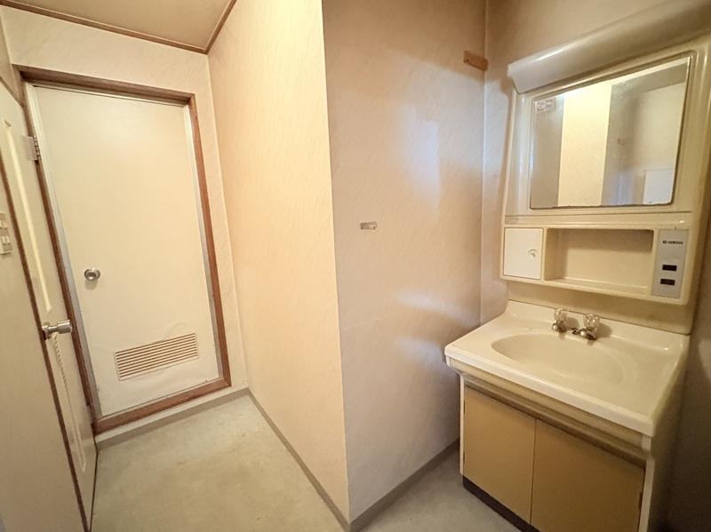 Condo in Ōmachi, Asahikawa – photo 13 of 24 – Asahikawa, Asahikawa, Hokkaido, Japan