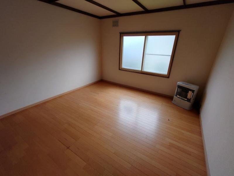 House in 1 Jo, Fukagawa – photo 12 of 23 – Fukagawa, Asahikawa, Hokkaido, Japan