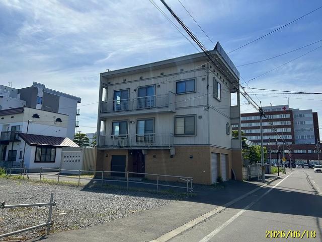 House in 2 Jōdōri, Asahikawa – Asahikawa, Asahikawa, Hokkaido, Japan