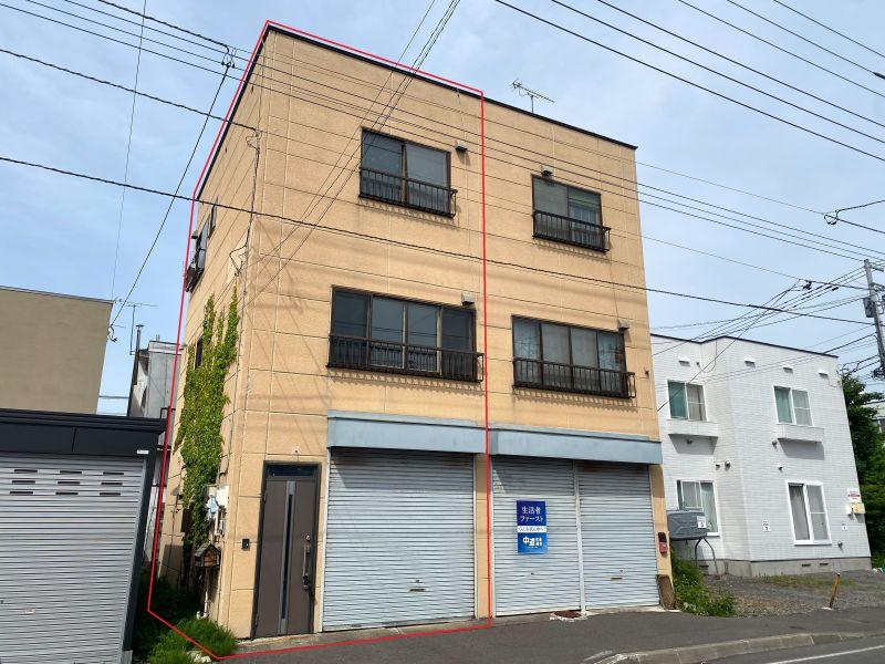 House in 3 Jōdōri, Asahikawa – Asahikawa, Asahikawa, Hokkaido, Japan