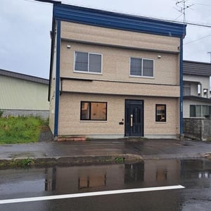 House in 4 Johigashi, Toma
