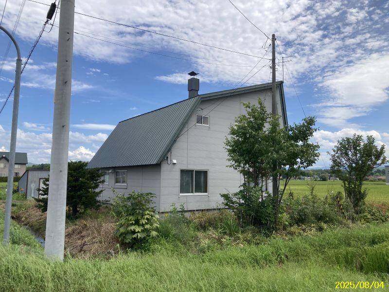 House in 5 Johigashi, Toma – photo 2 of 6 – Toma, Kamikawa, Hokkaido, Japan