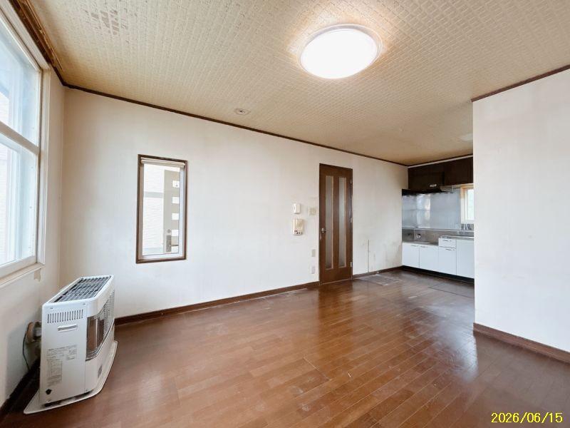 House in 5 Jōnishi, Toma – photo 8 of 26 – Toma, Daisetsuzan Foothills, Hokkaido, Japan