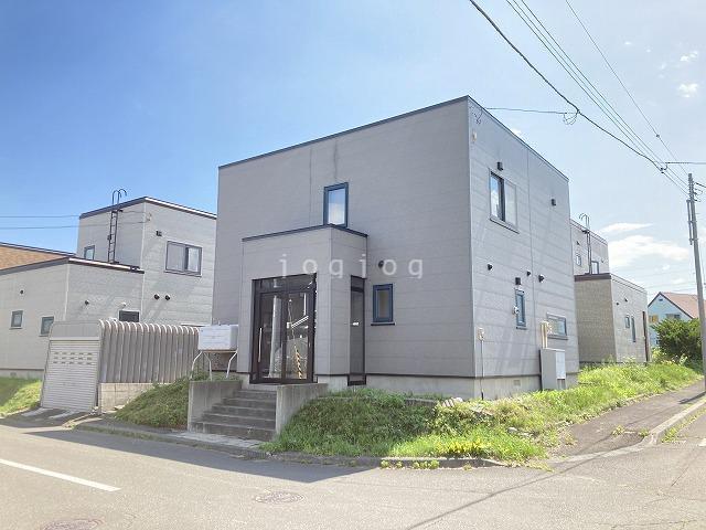 House in 7 Jo, Fukagawa – photo 39 of 39 – Fukagawa, Asahikawa, Hokkaido, Japan