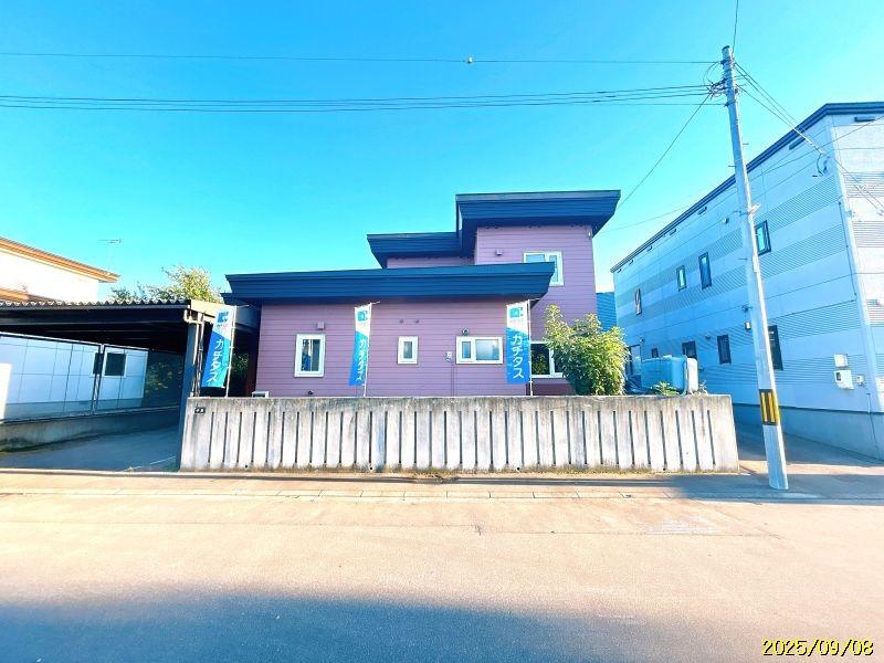 House in 9 Jōdōri, Asahikawa – Asahikawa, Asahikawa, Hokkaido, Japan