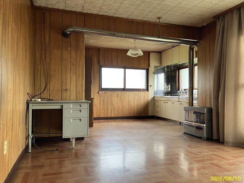 House in Bibaushikita, Biei – photo 5 of 27 – Biei, Daisetsuzan Foothills, Hokkaido, Japan
