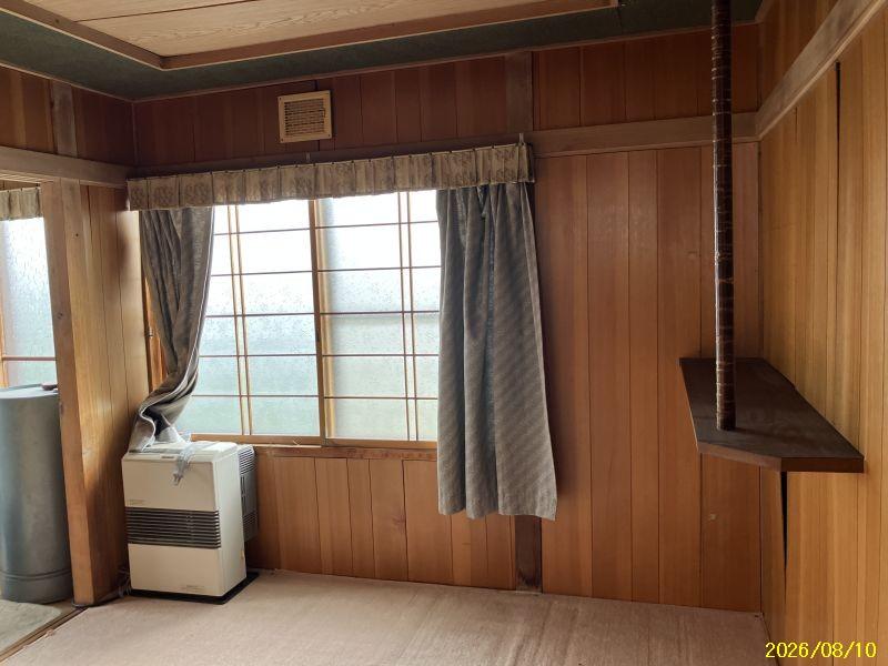 House in Bibaushikita, Biei – photo 11 of 27 – Biei, Daisetsuzan Foothills, Hokkaido, Japan