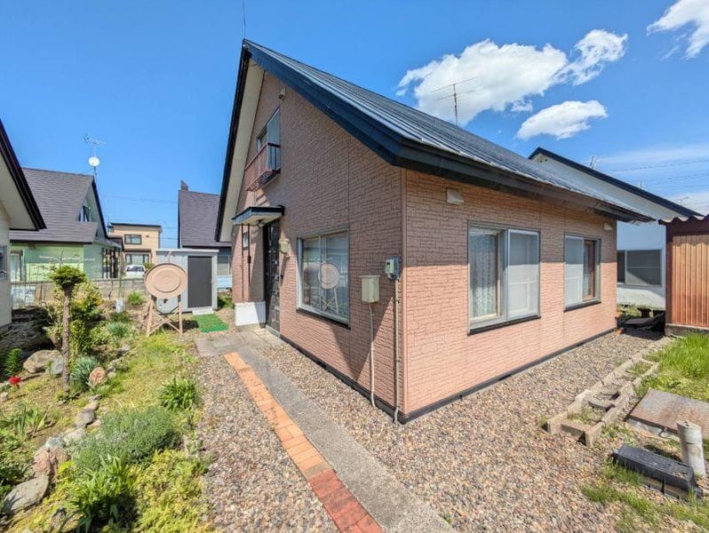 House in Chūwa, Asahikawa – Asahikawa, Asahikawa, Hokkaido, Japan