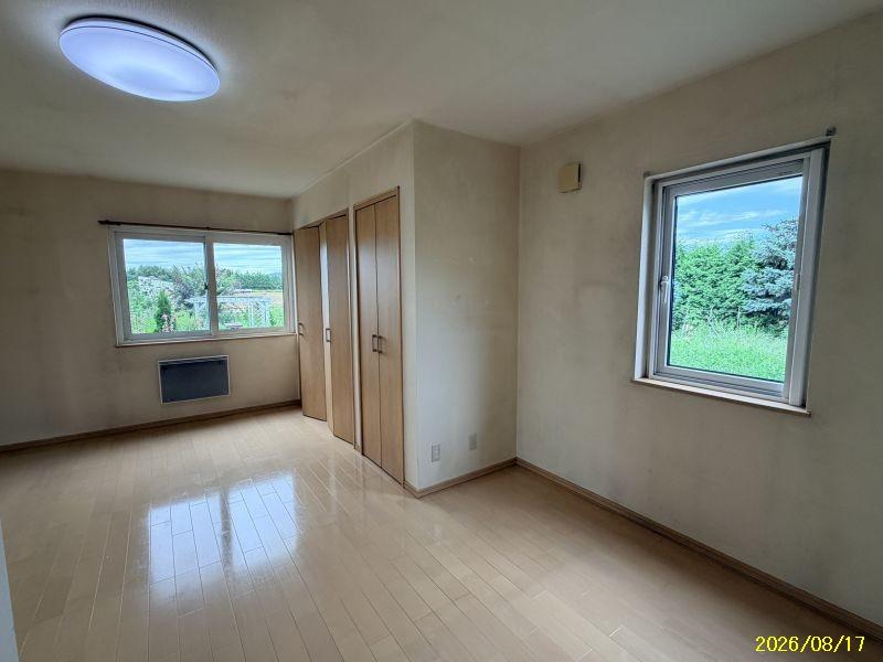 House in Fujino, Biei – photo 4 of 29 – Biei, Daisetsuzan Foothills, Hokkaido, Japan