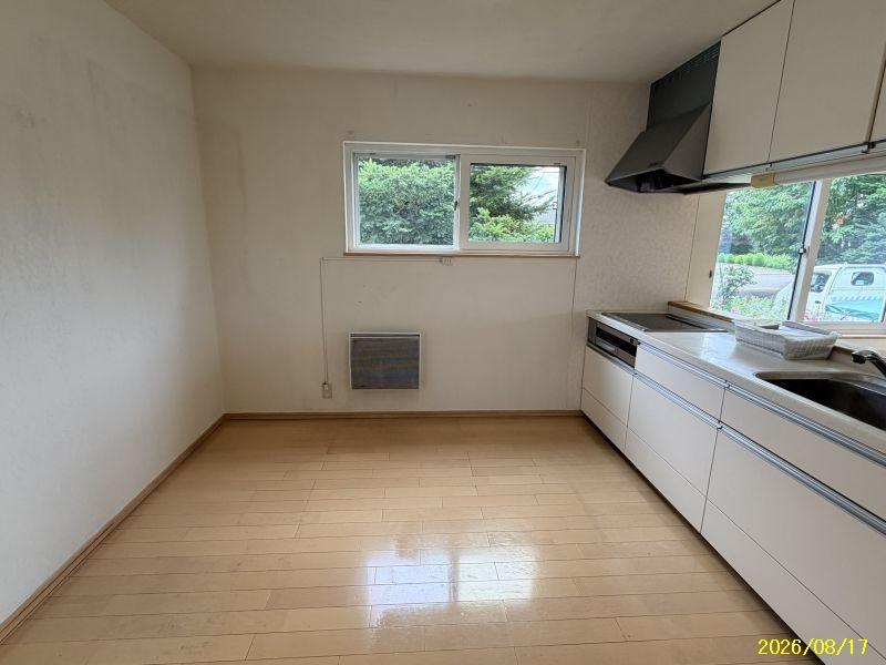 House in Fujino, Biei – photo 9 of 29 – Biei, Daisetsuzan Foothills, Hokkaido, Japan