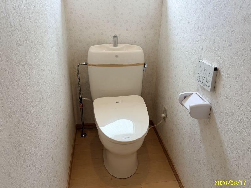House in Fujino, Biei – photo 13 of 29 – Biei, Daisetsuzan Foothills, Hokkaido, Japan