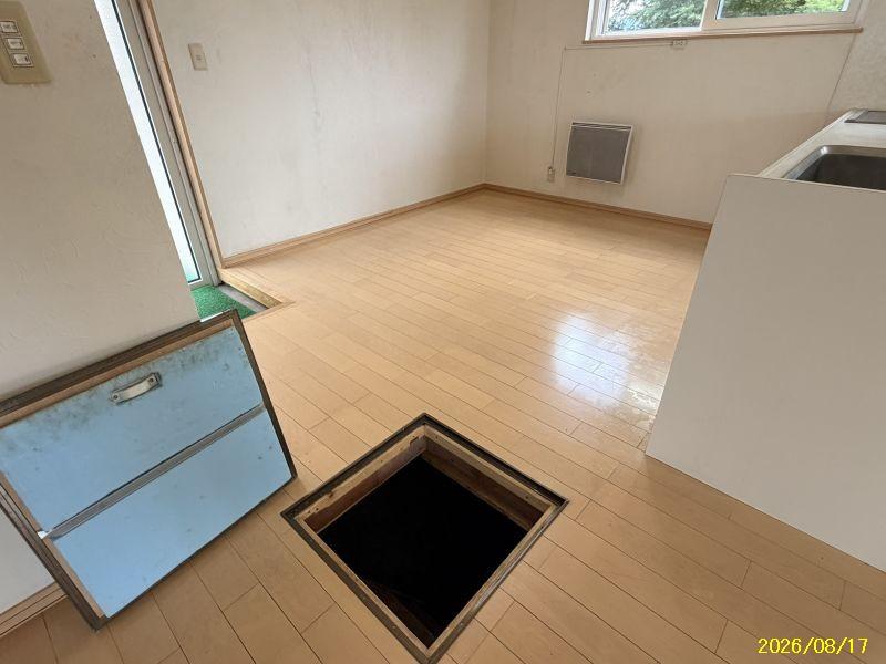 House in Fujino, Biei – photo 16 of 29 – Biei, Daisetsuzan Foothills, Hokkaido, Japan