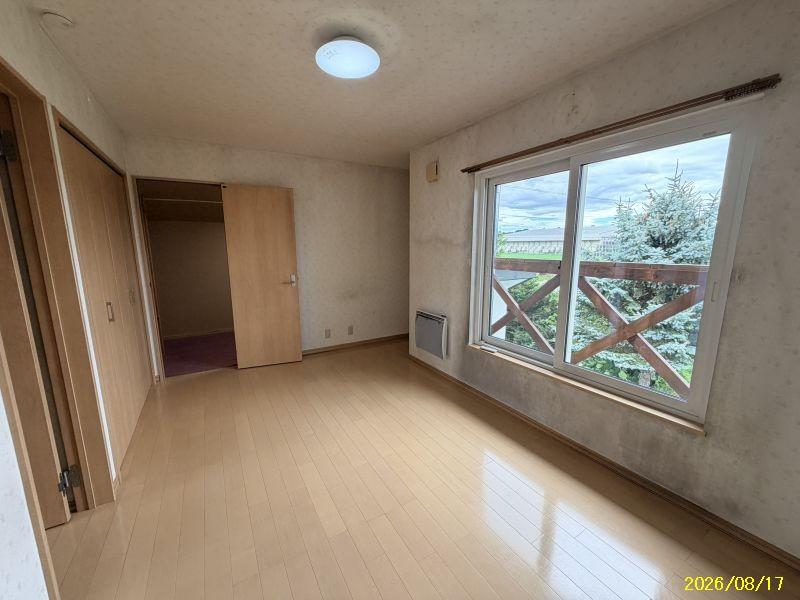 House in Fujino, Biei – photo 19 of 29 – Biei, Daisetsuzan Foothills, Hokkaido, Japan