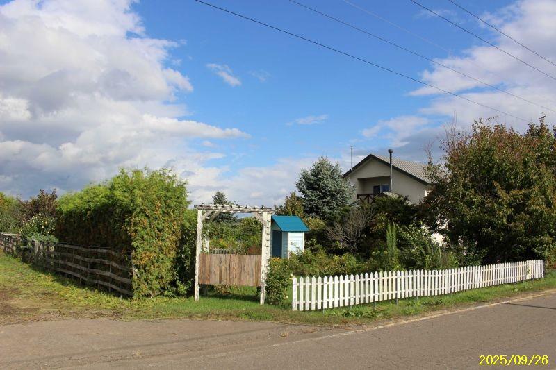 House in Fujino, Biei – photo 27 of 29 – Biei, Daisetsuzan Foothills, Hokkaido, Japan