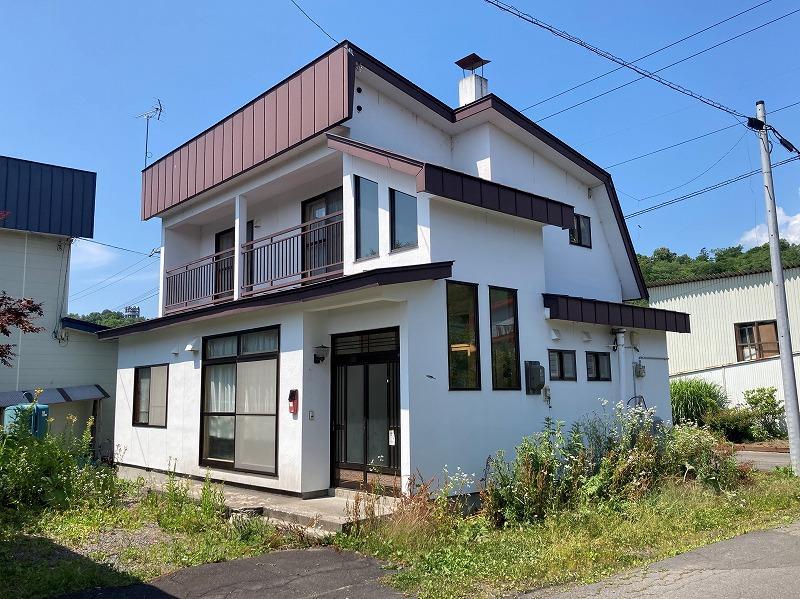House in Hanazonocho, Kamikawa – Kamikawa, Daisetsuzan Foothills, Hokkaido, Japan