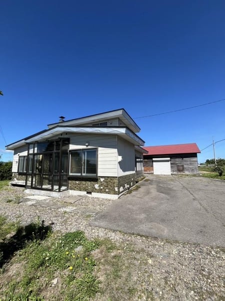 House in Higashikagura – Higashikagura, Daisetsuzan Foothills, Hokkaido, Japan