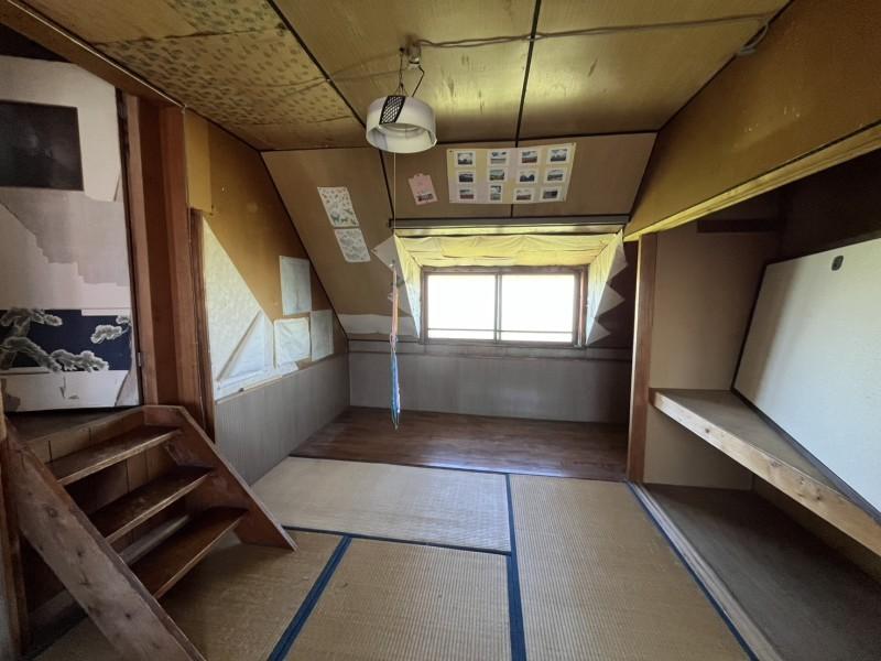 House in Higashikagura – photo 15 of 21 – Higashikagura, Daisetsuzan Foothills, Hokkaido, Japan