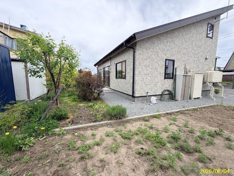 House in Higashimachi, Biei – photo 30 of 31 – Biei, Daisetsuzan Foothills, Hokkaido, Japan