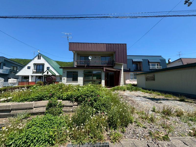 House in Higashimachi, Kamikawa – photo 19 of 23 – Kamikawa, Daisetsuzan Foothills, Hokkaido, Japan