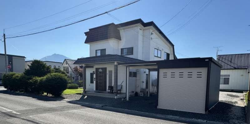 House in Higashimachi, Furano – Furano, Furano Basin, Hokkaido, Japan