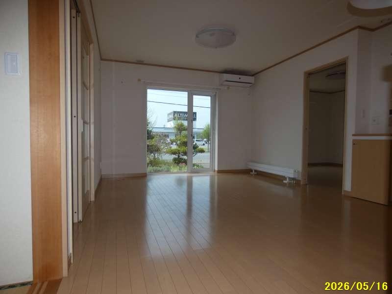 House in Hijirino Kita, Higashikagura – photo 4 of 20 – Higashikagura, Daisetsuzan Foothills, Hokkaido, Japan