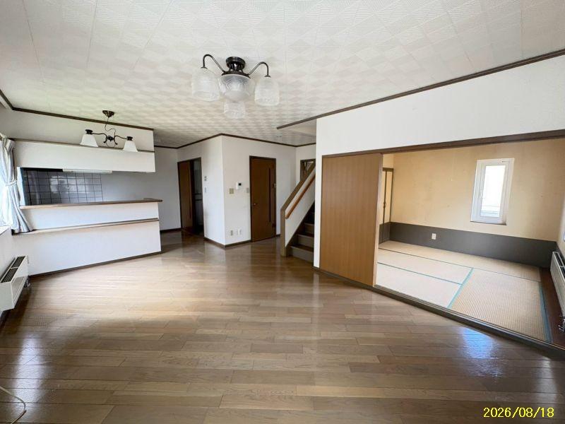 House in Hijirino Minami, Higashikagura – photo 7 of 26 – Higashikagura, Daisetsuzan Foothills, Hokkaido, Japan