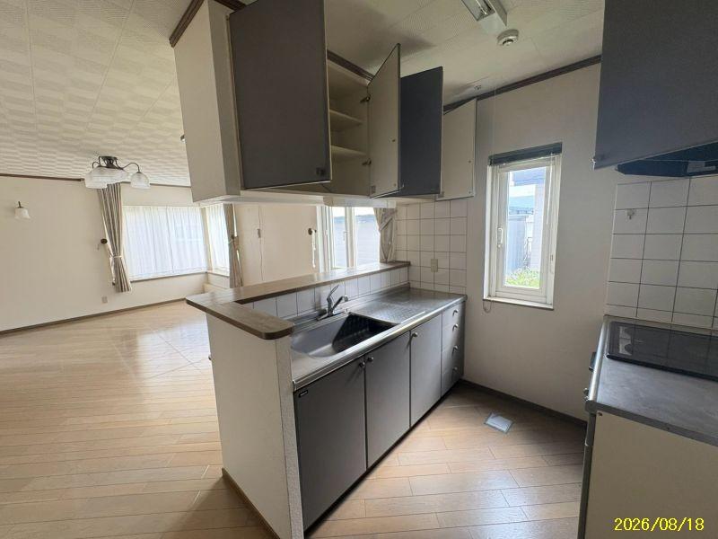 House in Hijirino Minami, Higashikagura – photo 10 of 26 – Higashikagura, Daisetsuzan Foothills, Hokkaido, Japan