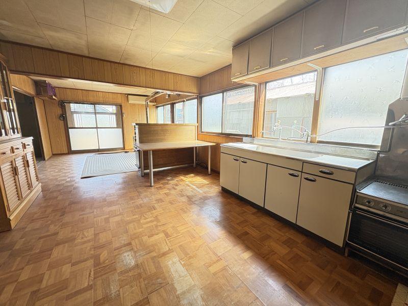 Existing House in Ashibetsu – photo 8 of 32 – Hokkaido, Hokkaido, Japan