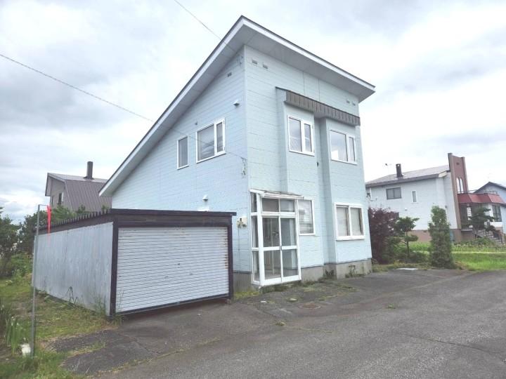 House in Hokkōchō, Fukagawa – Fukagawa, Asahikawa, Hokkaido, Japan