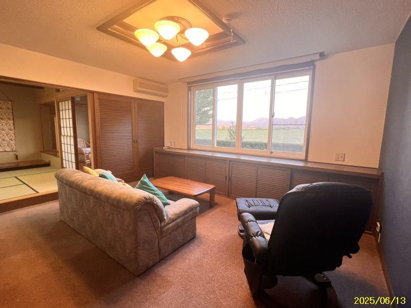 House in Ikoigaoka, Biei – photo 9 of 32 – Biei, Daisetsuzan Foothills, Hokkaido, Japan